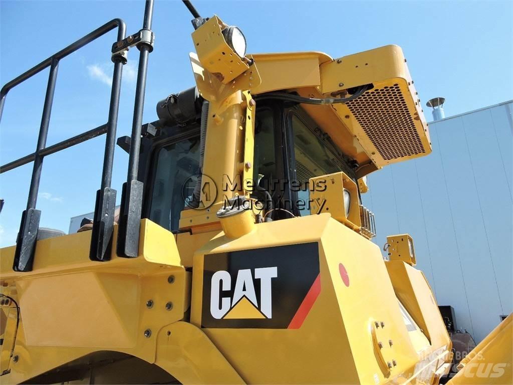 CAT D8T Dozers