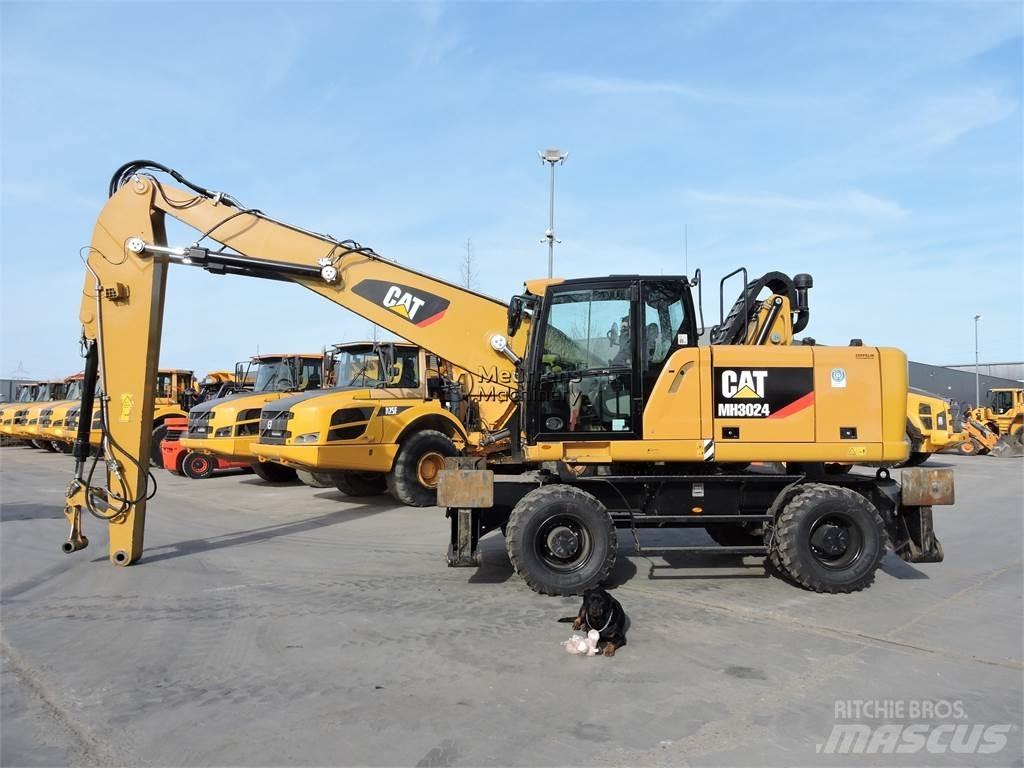 CAT MH3024 Waste / Industry Handlers