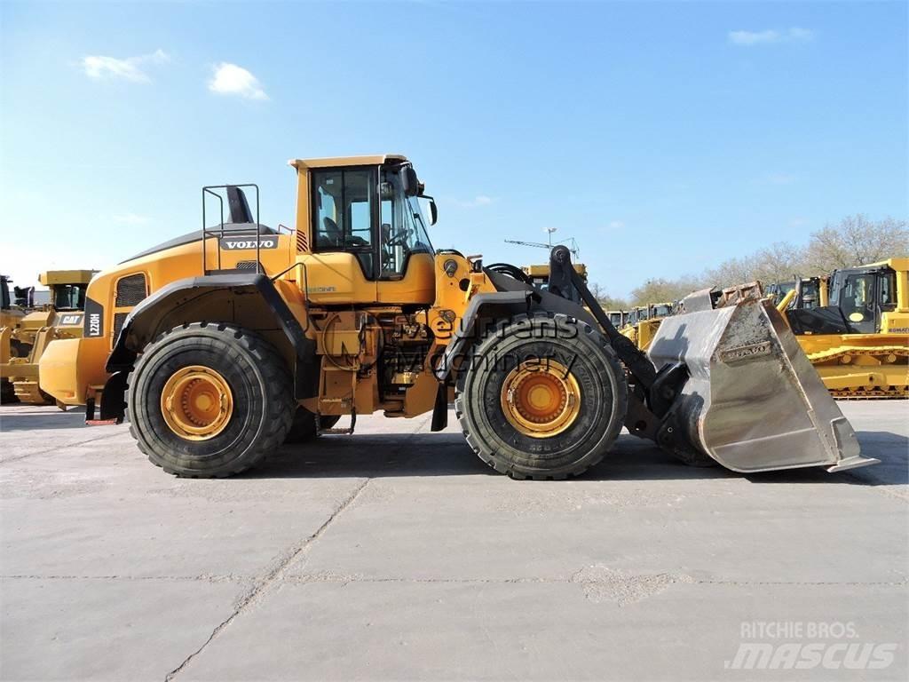 Volvo L220H Wheel Loaders