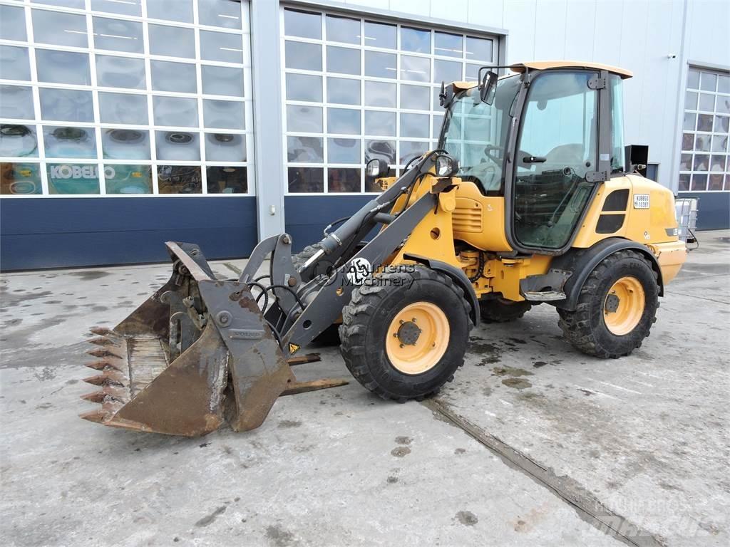 Volvo L25F Wheel Loaders