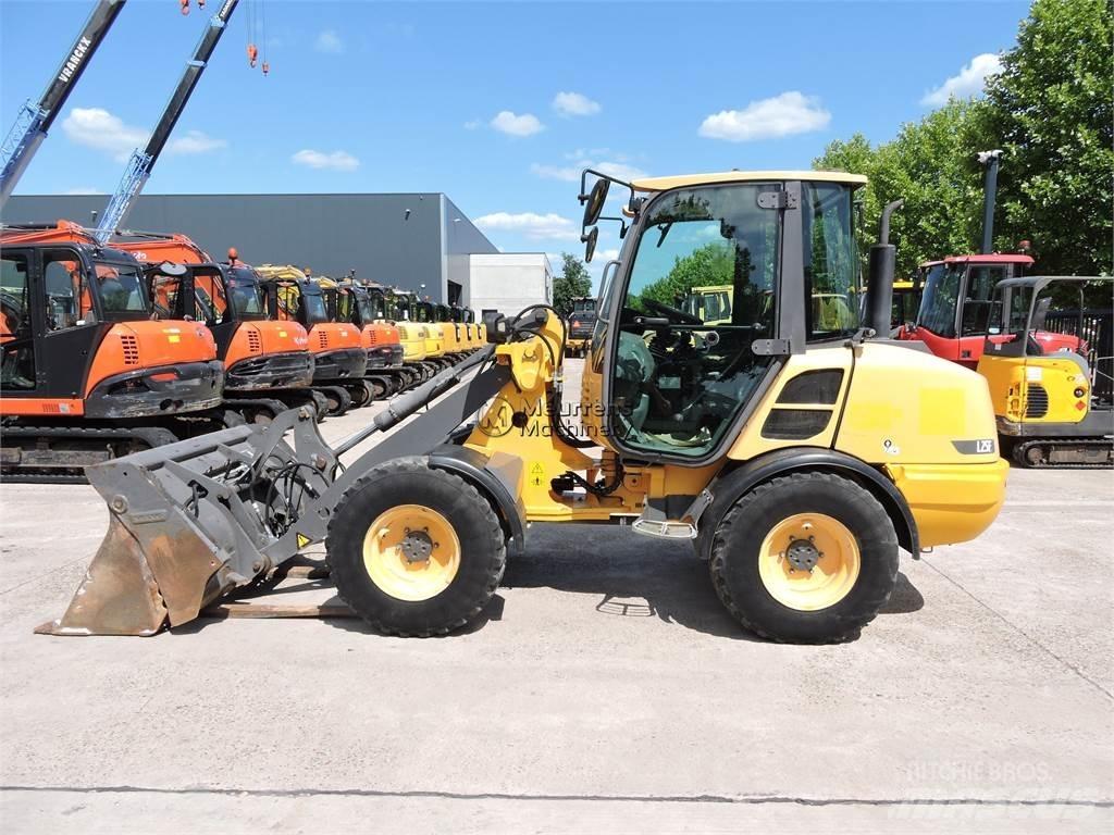 Volvo L25F + FORK Wheel Loaders