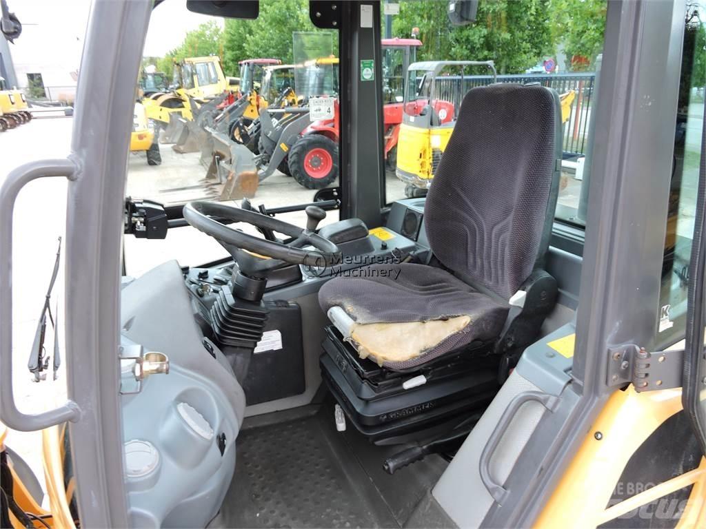 Volvo L25F + FORK Wheel Loaders
