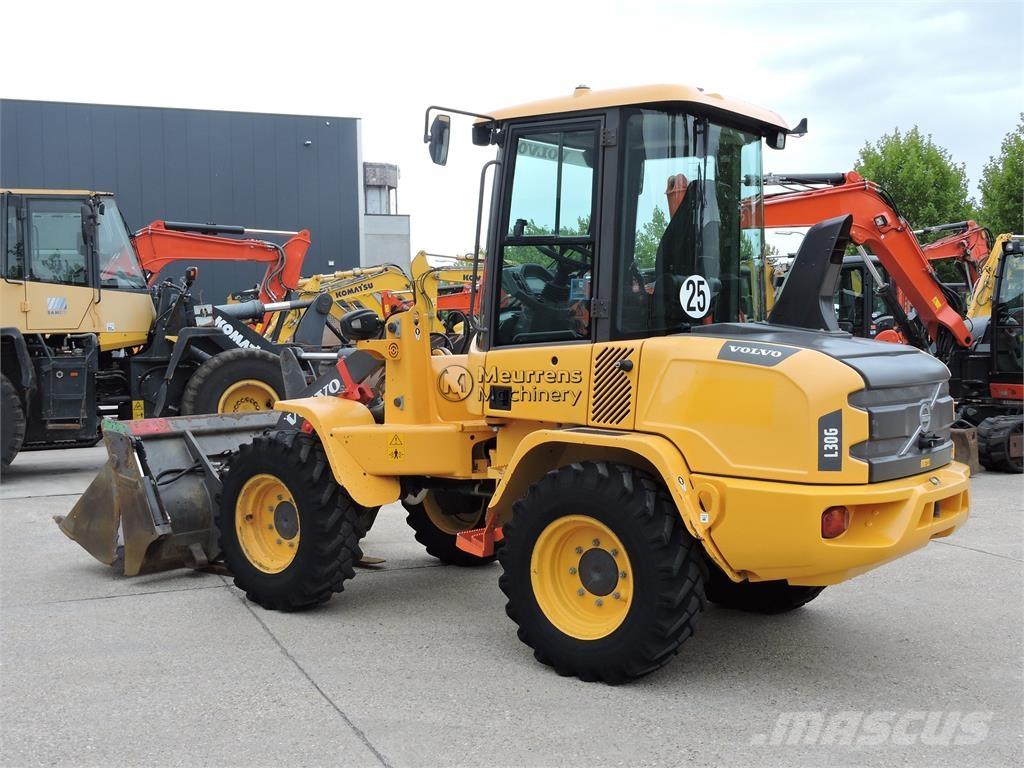 Volvo L30G + FORK Wheel Loaders