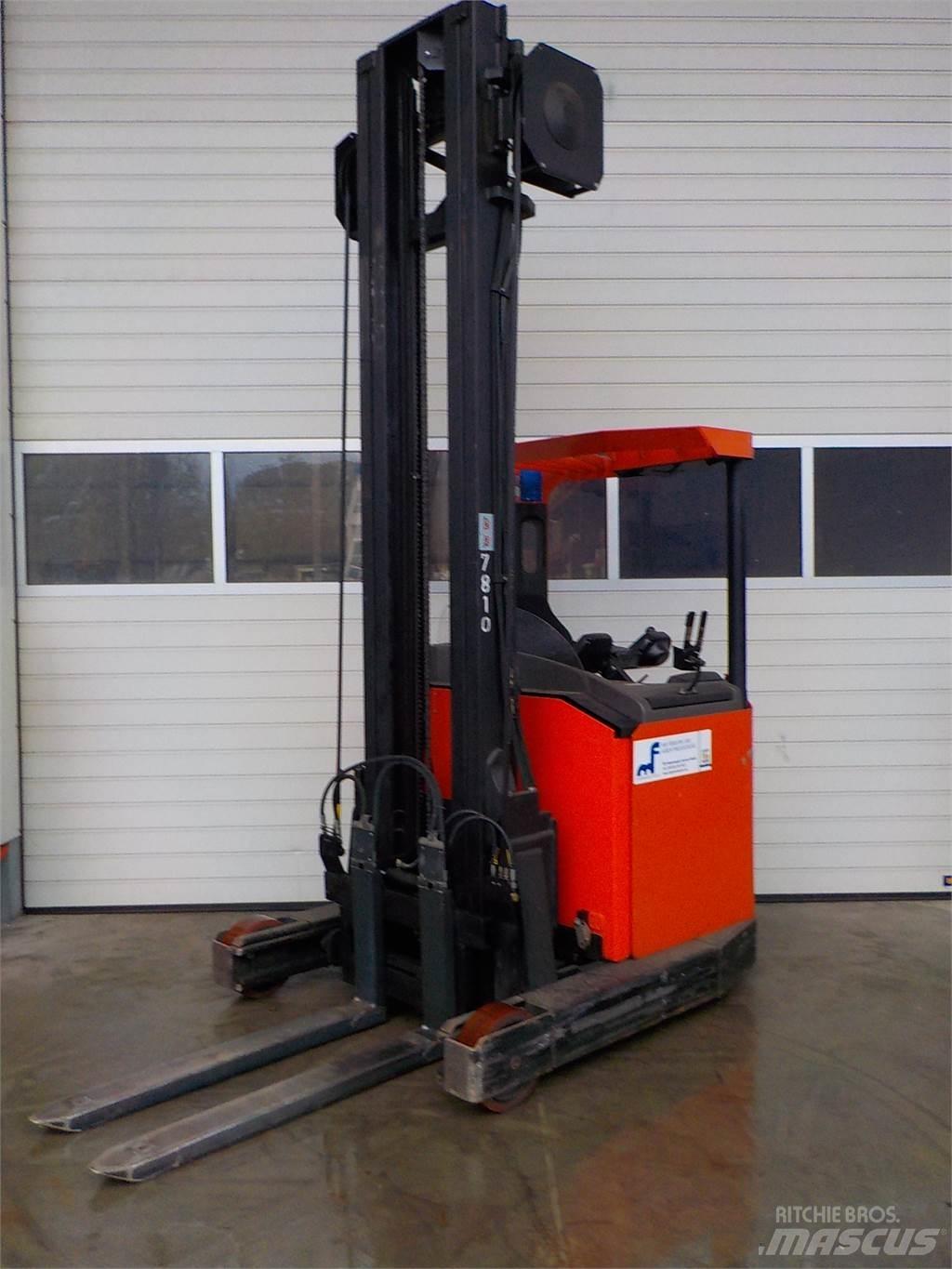 BT RR B2 Reach trucks