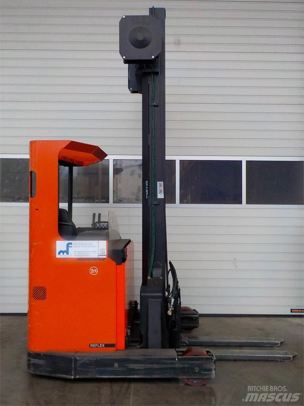 BT RR B2 Reach trucks