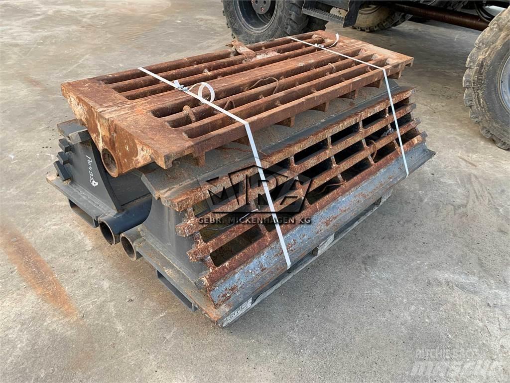 Arjes Korb Waste / Recycling & Quarry Attachments
