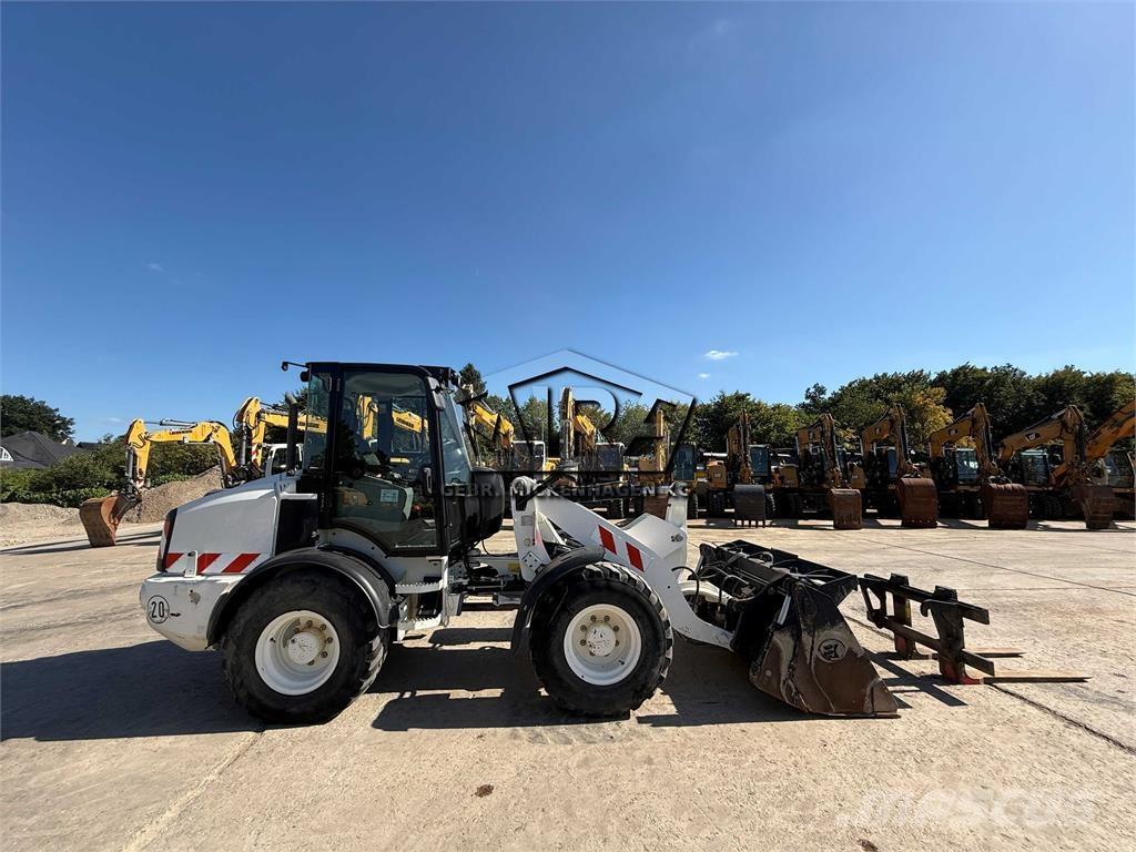 CAT 908 M Wheel Loaders