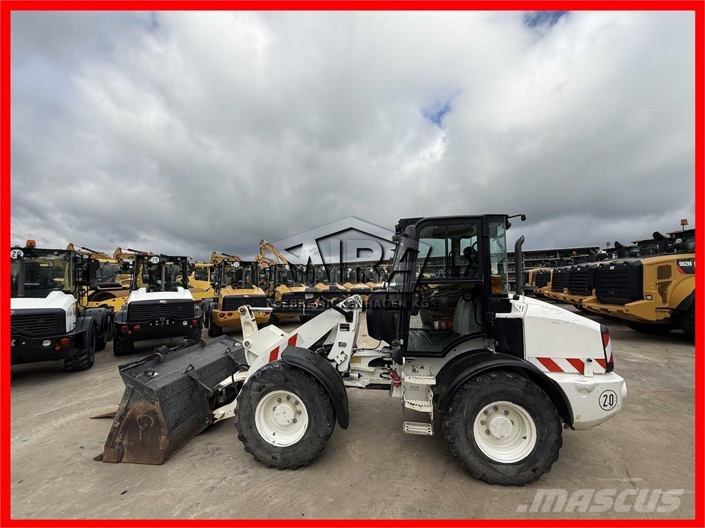 CAT 908 M Wheel Loaders