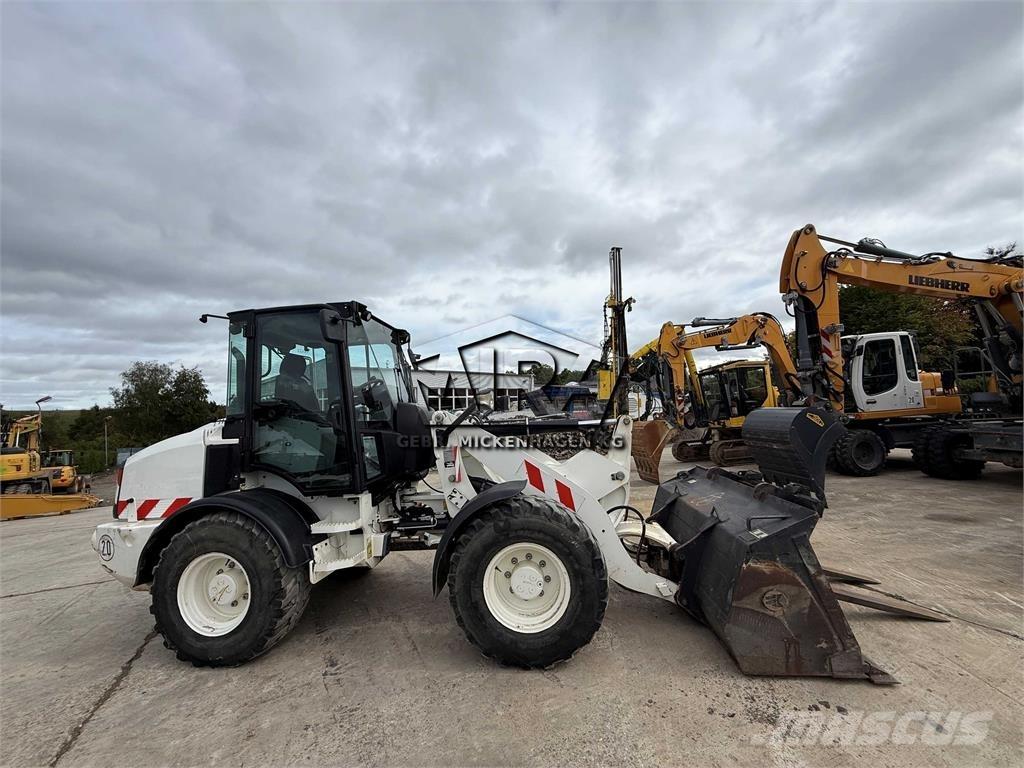 CAT 908M Wheel Loaders