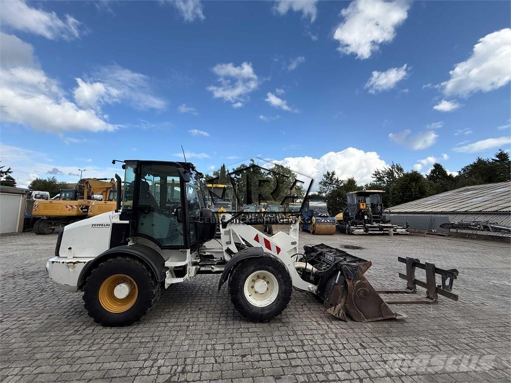CAT 908M Wheel Loaders