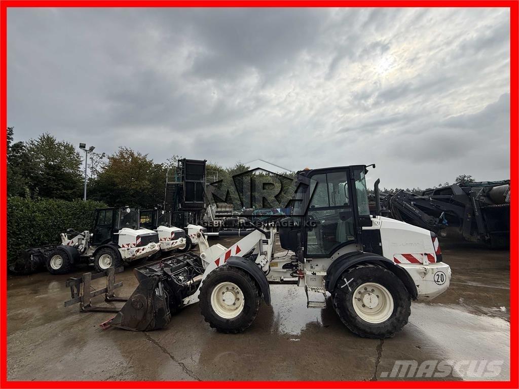 CAT 908M Wheel Loaders