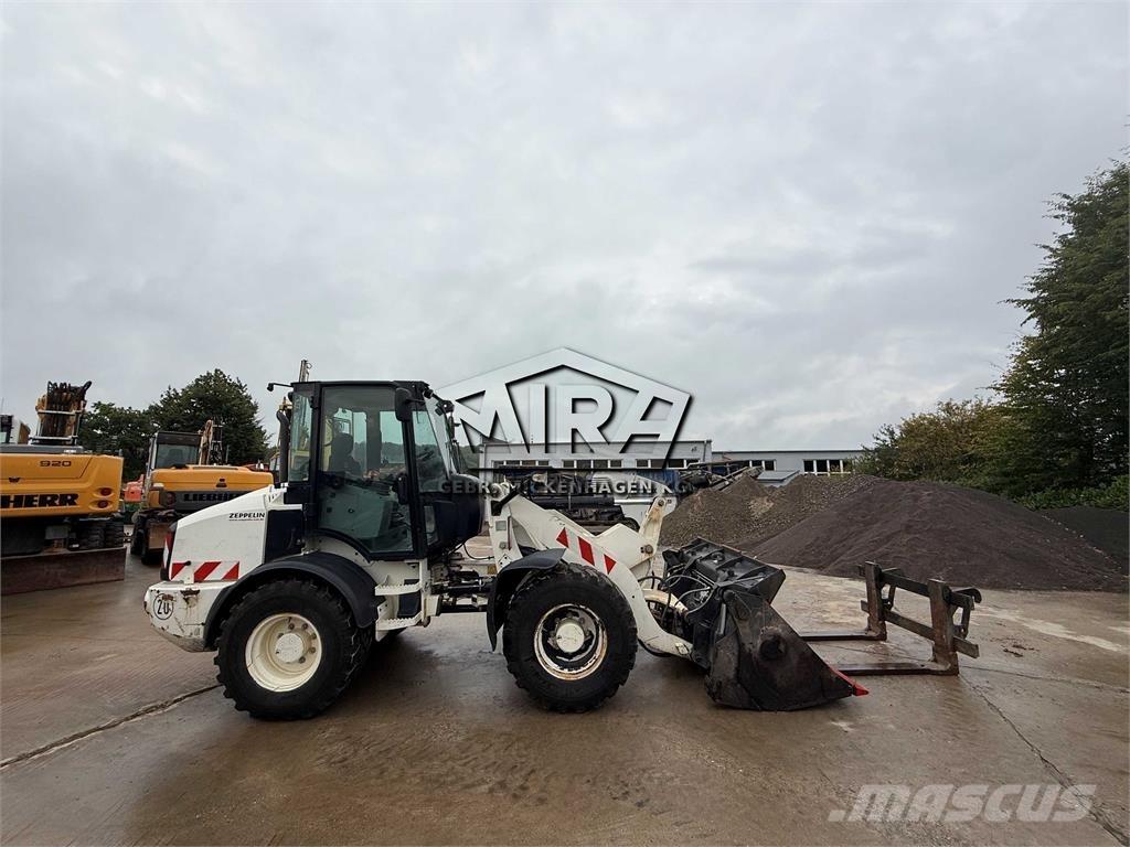 CAT 908M Wheel Loaders