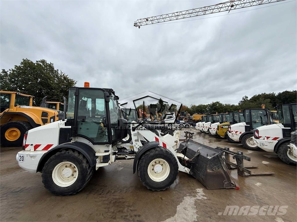 CAT 908M Wheel Loaders