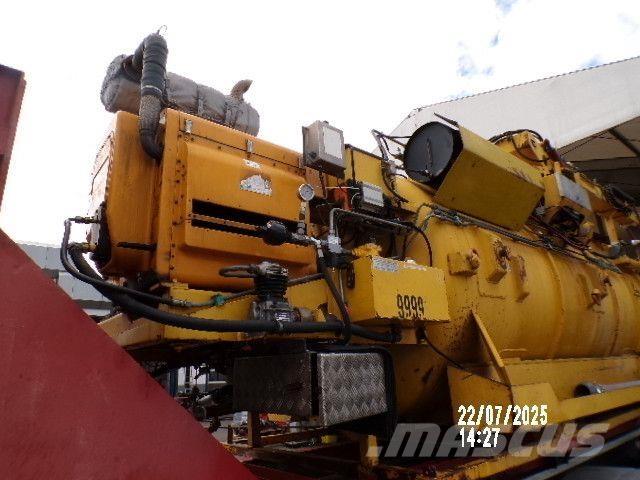  Assmann 8,0/236 PW Vacuum Trucks