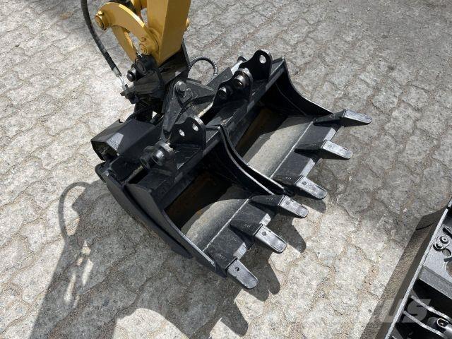CAT 300.9D Other
