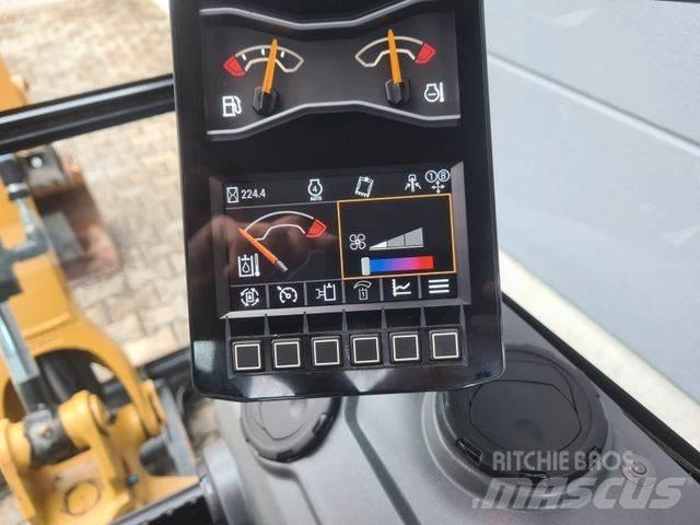 CAT 301.8 - 224 BH - Mini Excavators <7t (Mini Diggers)