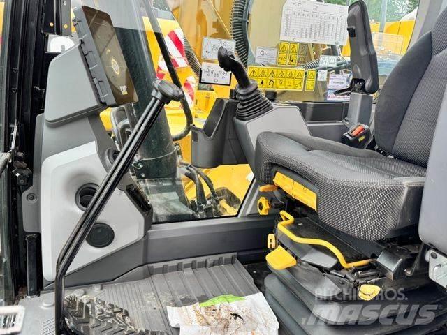 CAT 323 Crawler Excavators