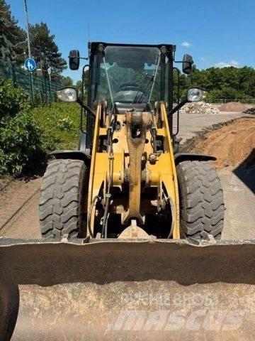 CAT 906M Wheel Loaders