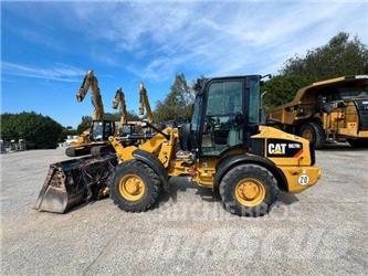 CAT 907 H2 Wheel Loaders