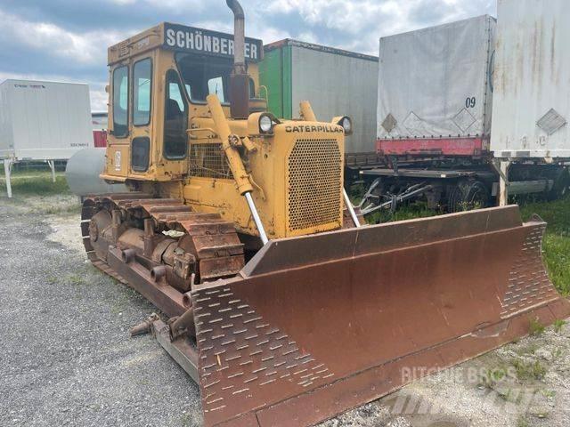 CAT D6D Crawler dozers