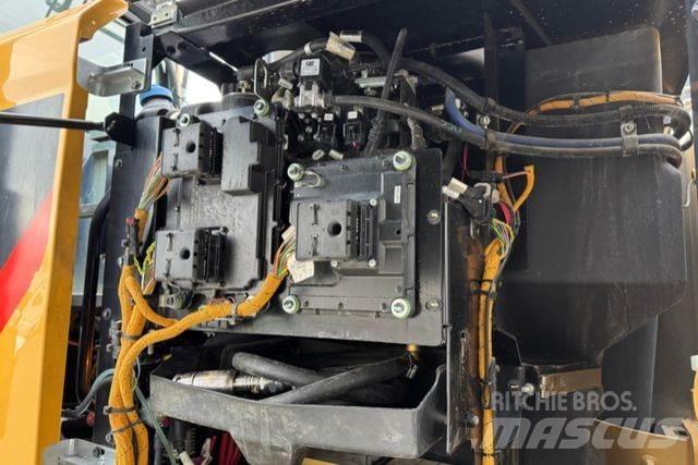 CAT | M320F Oilquick Other