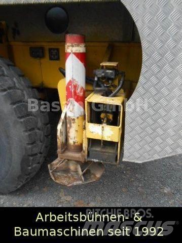 Coles Cranes Boom / Crane / Bucket Trucks