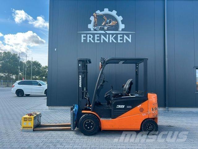 Doosan B 35 NS Electric Forklifts