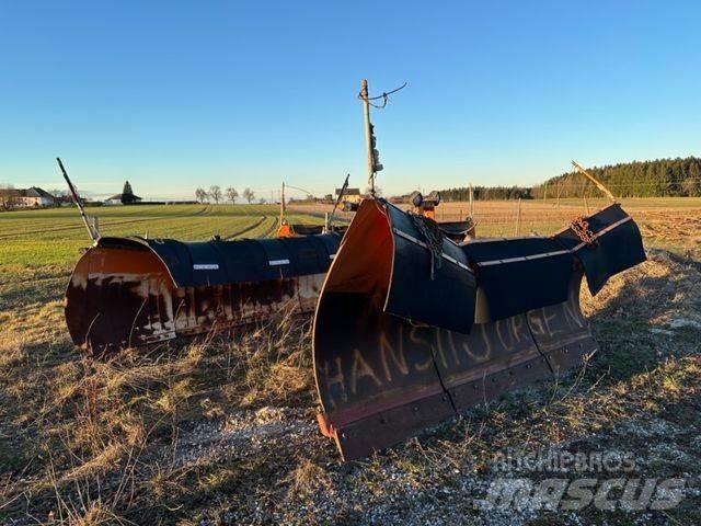 Dücker Schneepflug Reversible ploughs