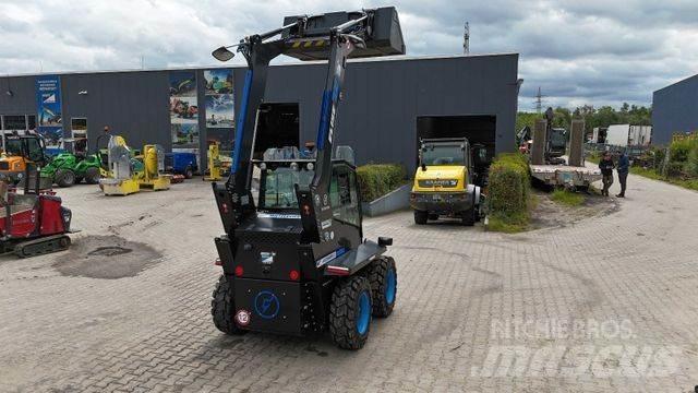  ELISE 700 Wheel Loaders