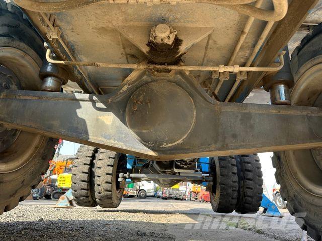 Fuchs MHL 320 Wheeled Excavators