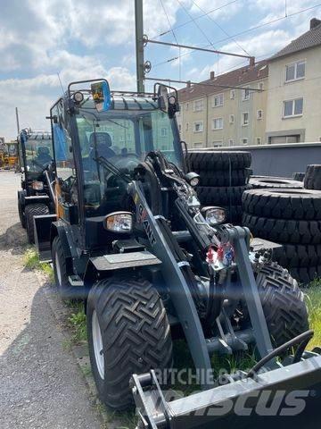 GiANT G3500 X-TRA Wheel Loaders
