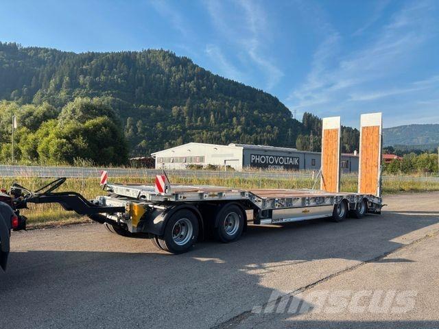 Humbaur HTD 40K-BM Lowboy trailer