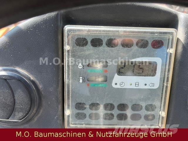 Liebherr L538 Wheel Loaders