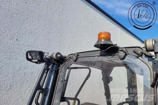 Linde E30HL-01/600 Electric Forklifts