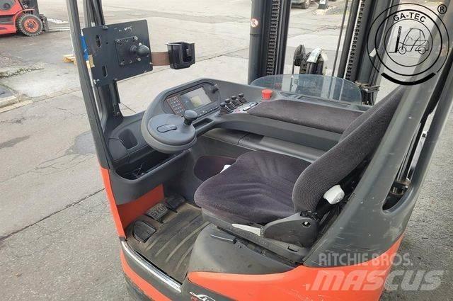 Linde R12B Reach trucks