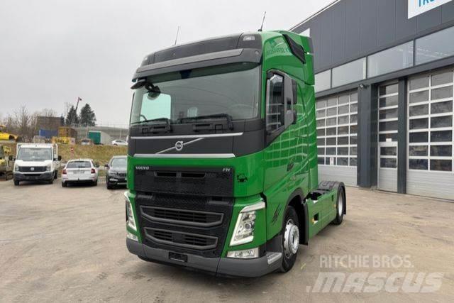 MAN TGX 33.520 6x4 Conventional Trucks / Tractor Trucks