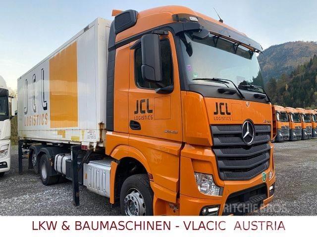 Mercedes-Benz 2545 Cab & Chassis Trucks