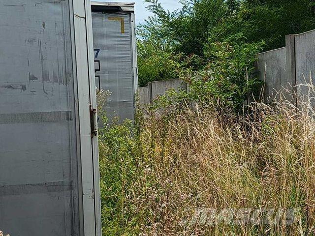 Panav TV018M Curtainsider trailers