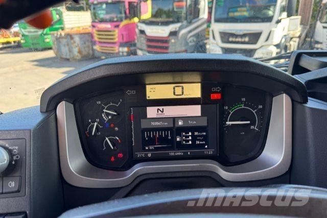 Renault T460 4x2 Conventional Trucks / Tractor Trucks