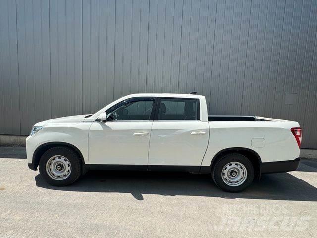 Ssangyong MUSSO Pickup Trucks