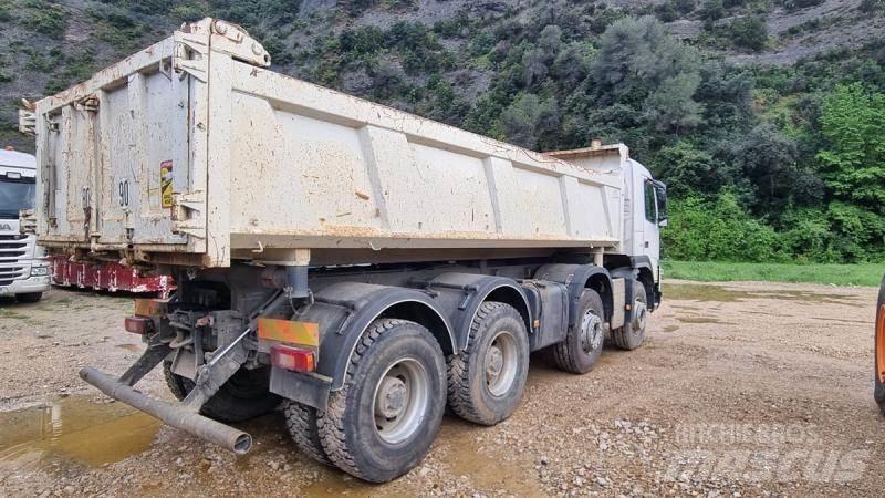 Volvo tri benne Dump Trucks