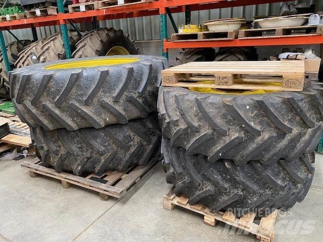 John Deere 7R Tires, wheels and rims