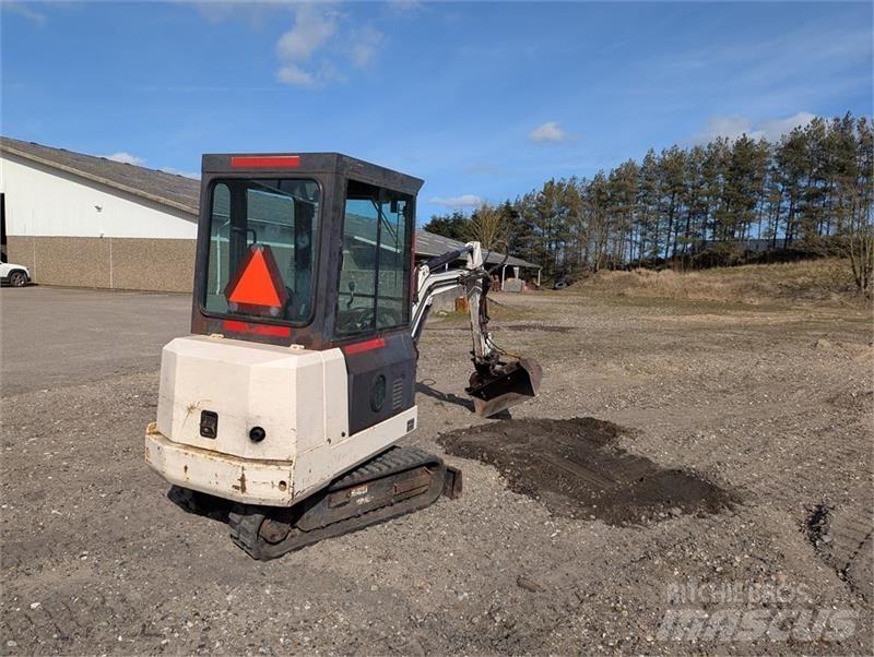 Bobcat X220 Mini Excavators <7t (Mini Diggers)
