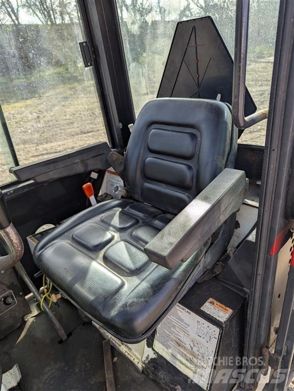 Bobcat X220 Mini Excavators <7t (Mini Diggers)