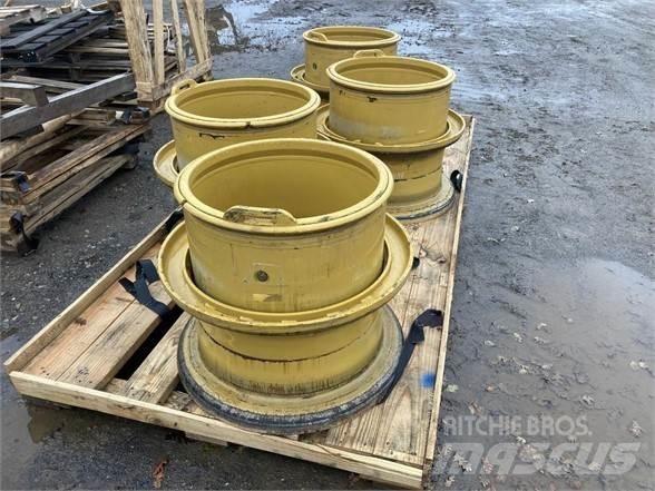 CAT 966M Tires, wheels and rims