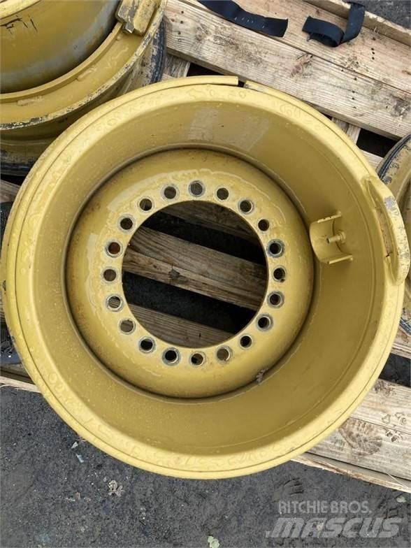 CAT 966M Tires, wheels and rims