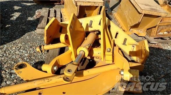 Volvo G940 Rippers