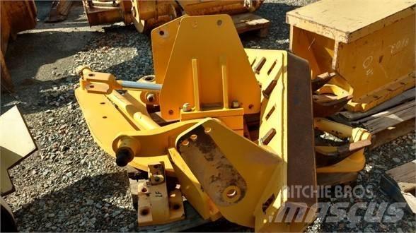 Volvo G940 Rippers