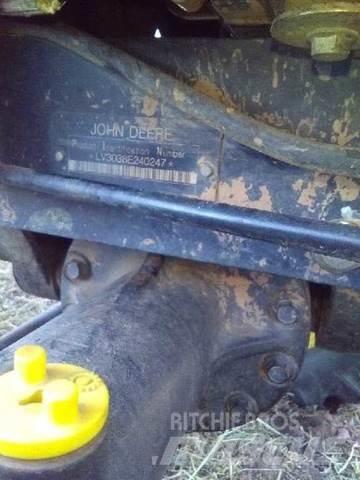 John Deere 3038E Other