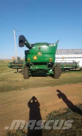 John Deere S670 Combine Harvesters